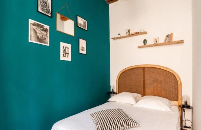 Appartement Authentique Situe En Plein Centre D'Antibes Kültér fotó