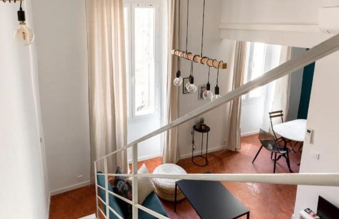 Appartement Authentique Situe En Plein Centre D'Antibes Kültér fotó
