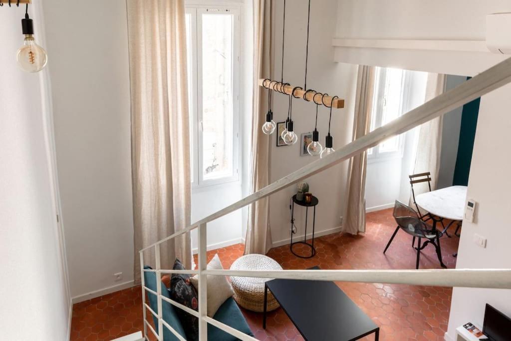 Appartement Authentique Situe En Plein Centre D'Antibes Kültér fotó