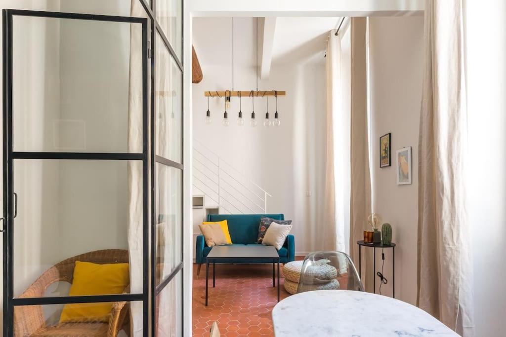Appartement Authentique Situe En Plein Centre D'Antibes Kültér fotó